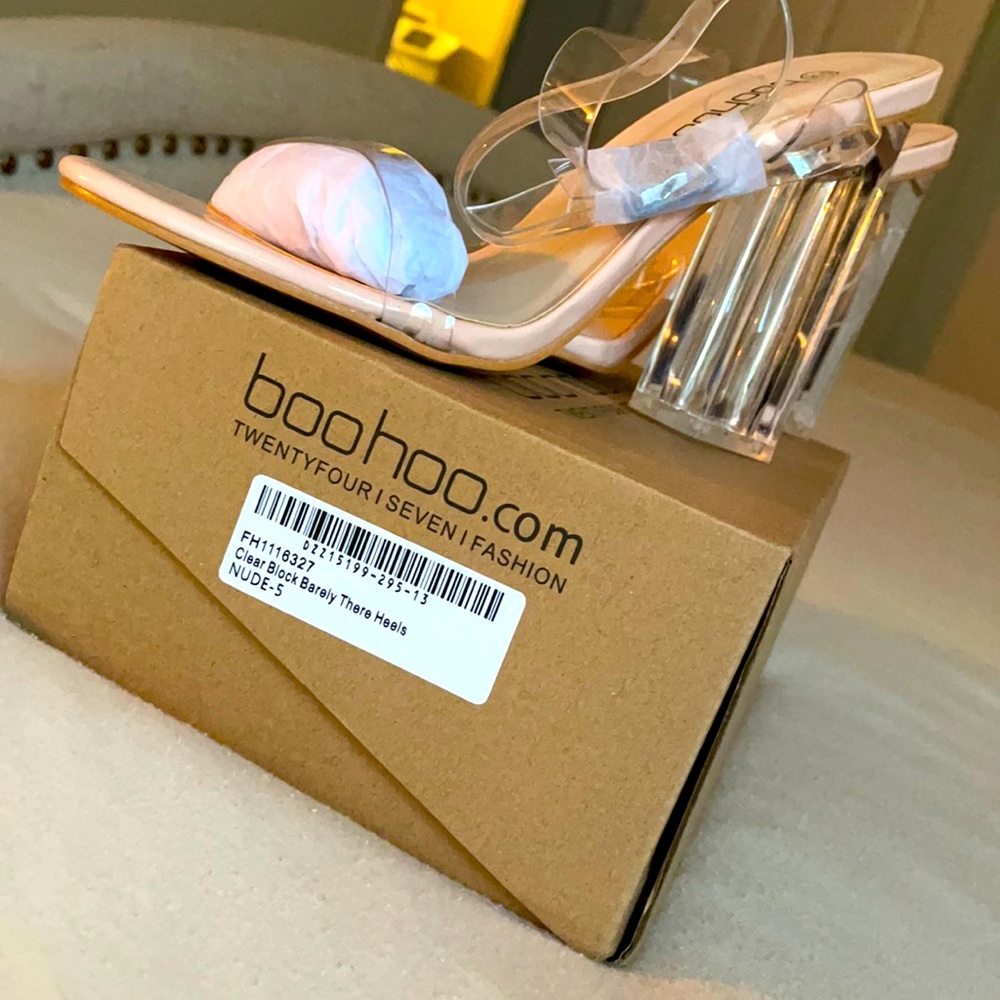 I have nude heels I bought from boohoo but decided I didn’t want them. Size 5